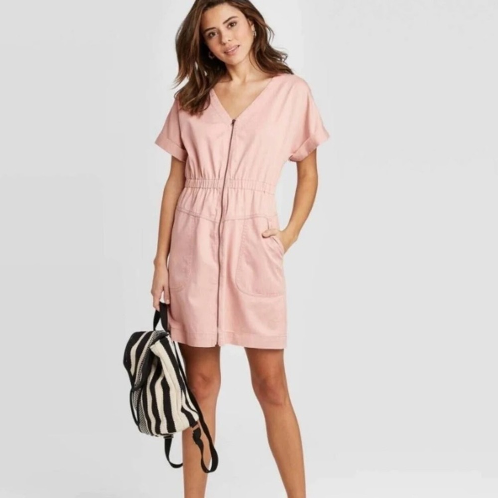 Universal Threads- Zip up Pink Dress- Sz Sm. NEW!